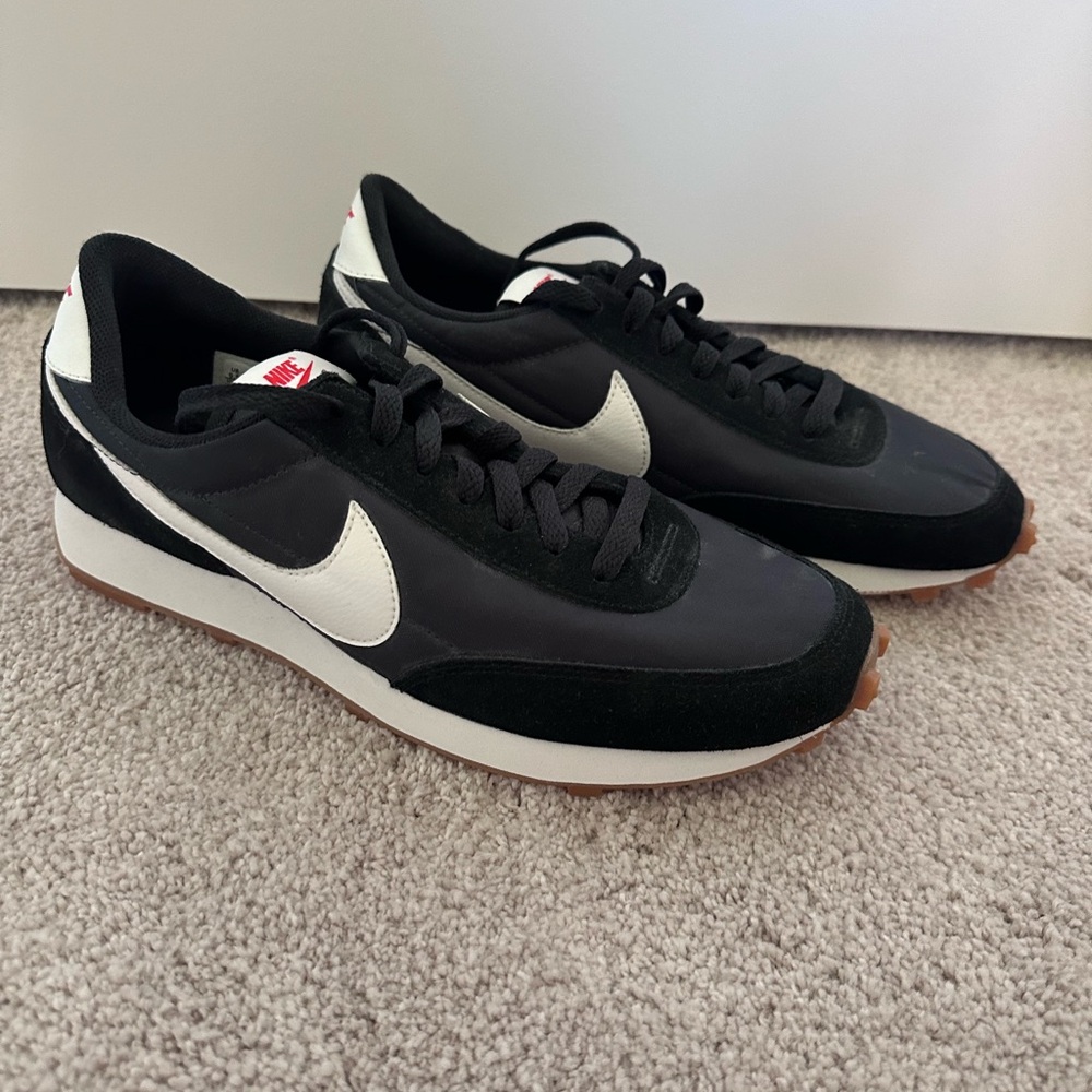 Nike Women’s Daybreak Trainer